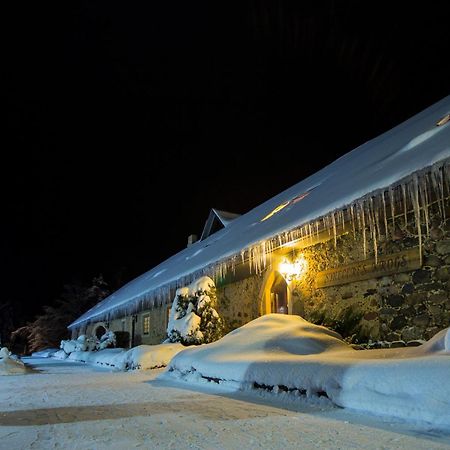 Smeceres Krogs Hotel Madona Exterior photo